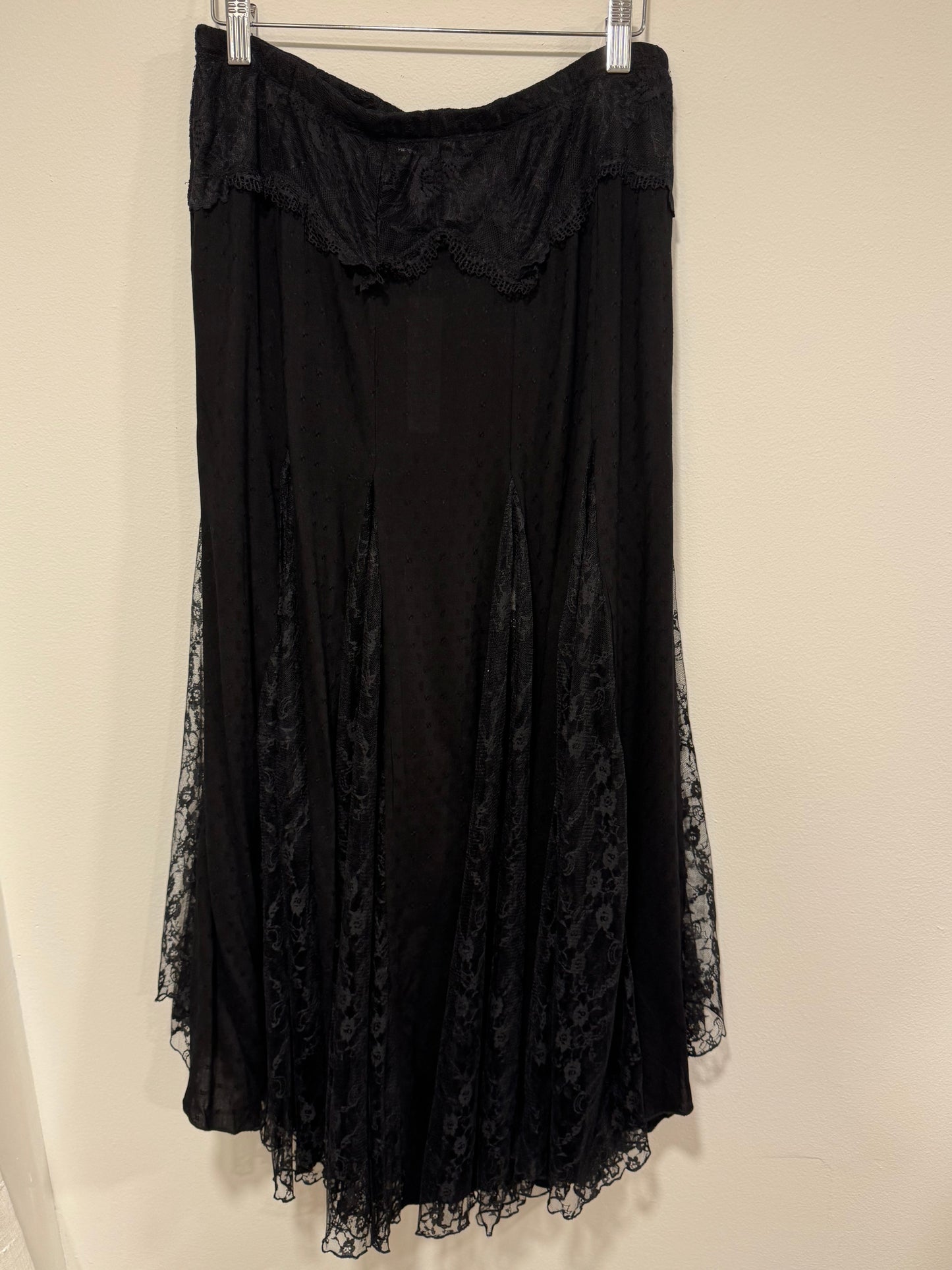 Bluivy - Boho Flowy Lace Maxi Skirt