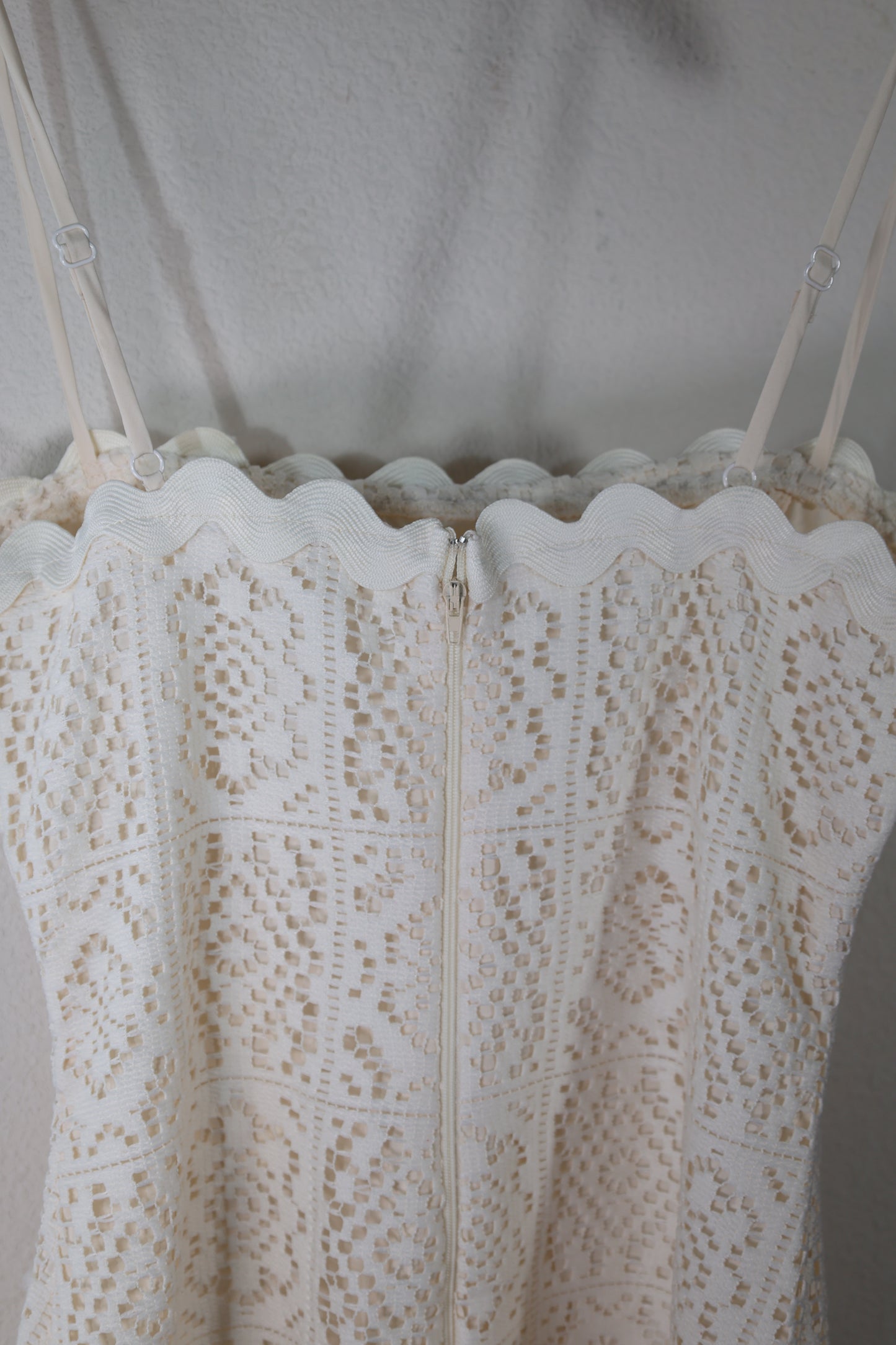 BEIVY & COLLABO -CROCHET LACE DRESS