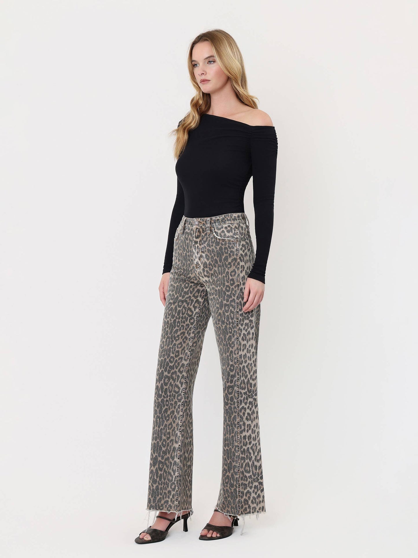 FLYING MONKEY - HIGH RISE SIDE SEAM DETAIL LEOPARD WIDE LEG JEANS