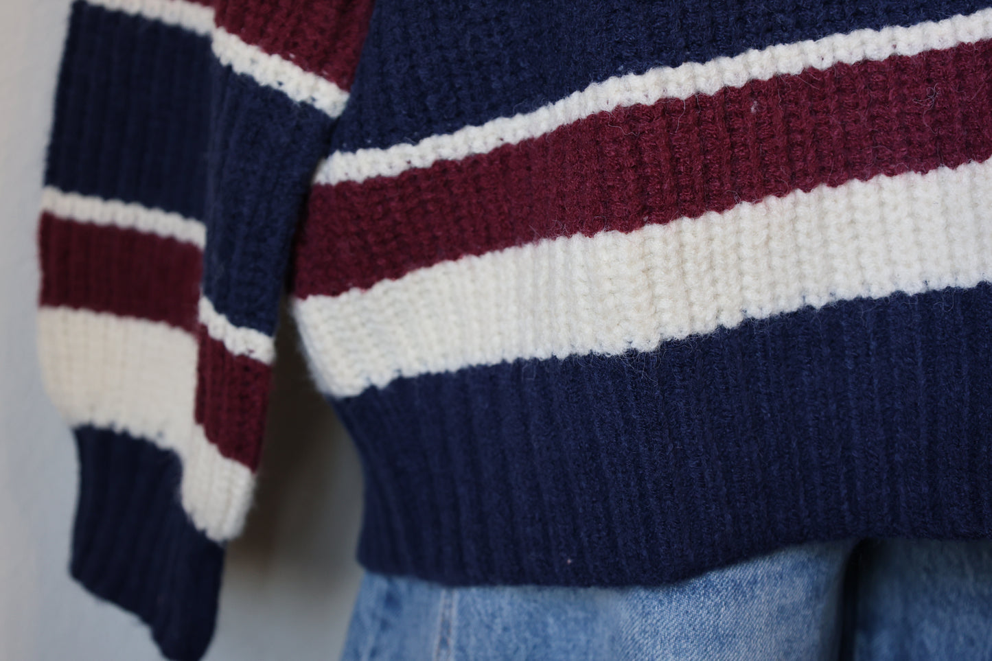 LE LIS - LONG SLEEVE CREW NECK STRIPED SWEATER