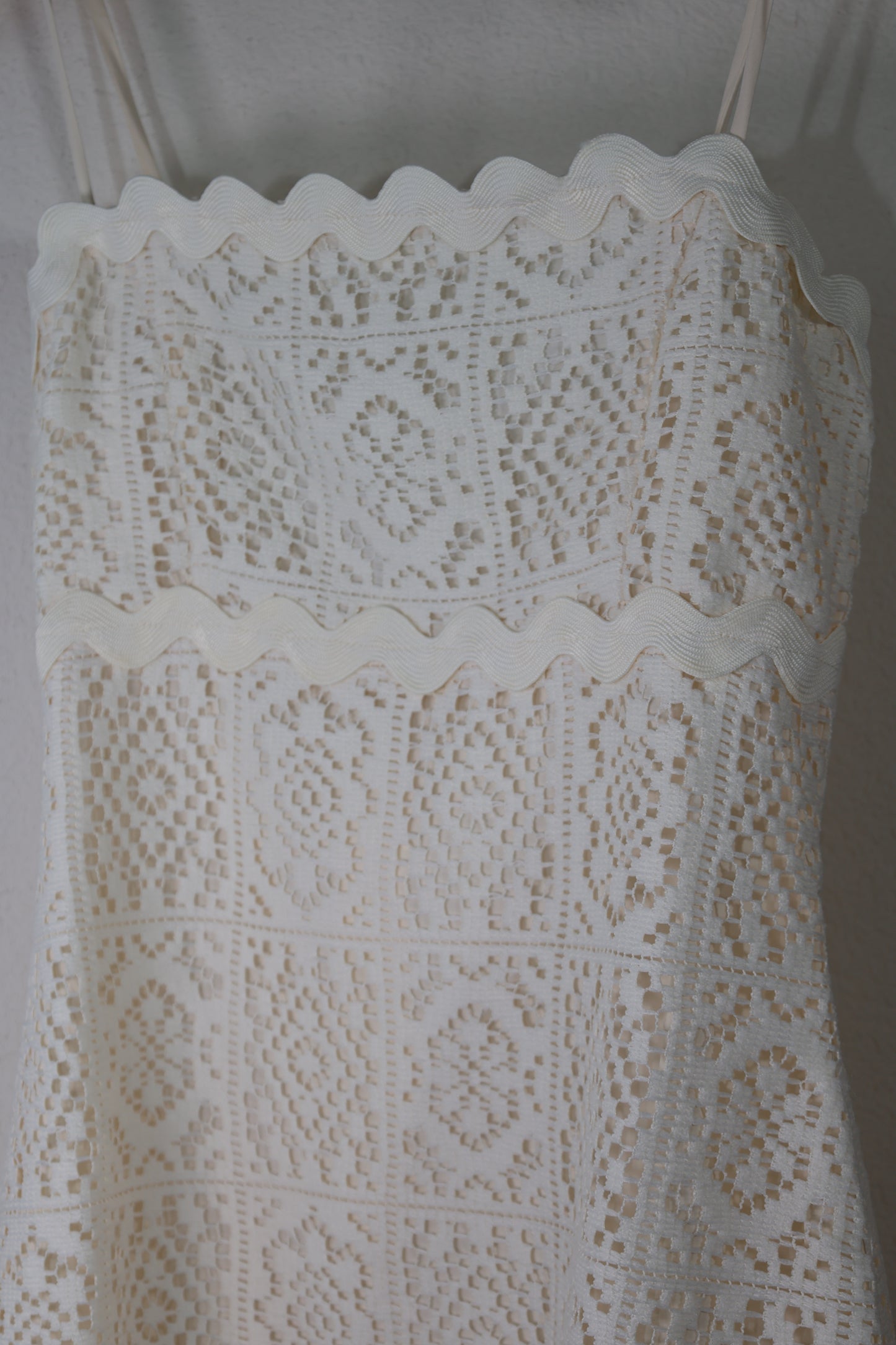 BEIVY & COLLABO -CROCHET LACE DRESS