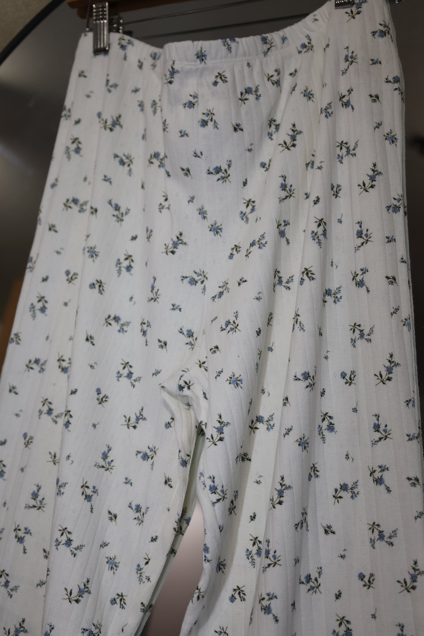 FLORAL POINTELLE ELASTIC WAIST KNIT PANTS