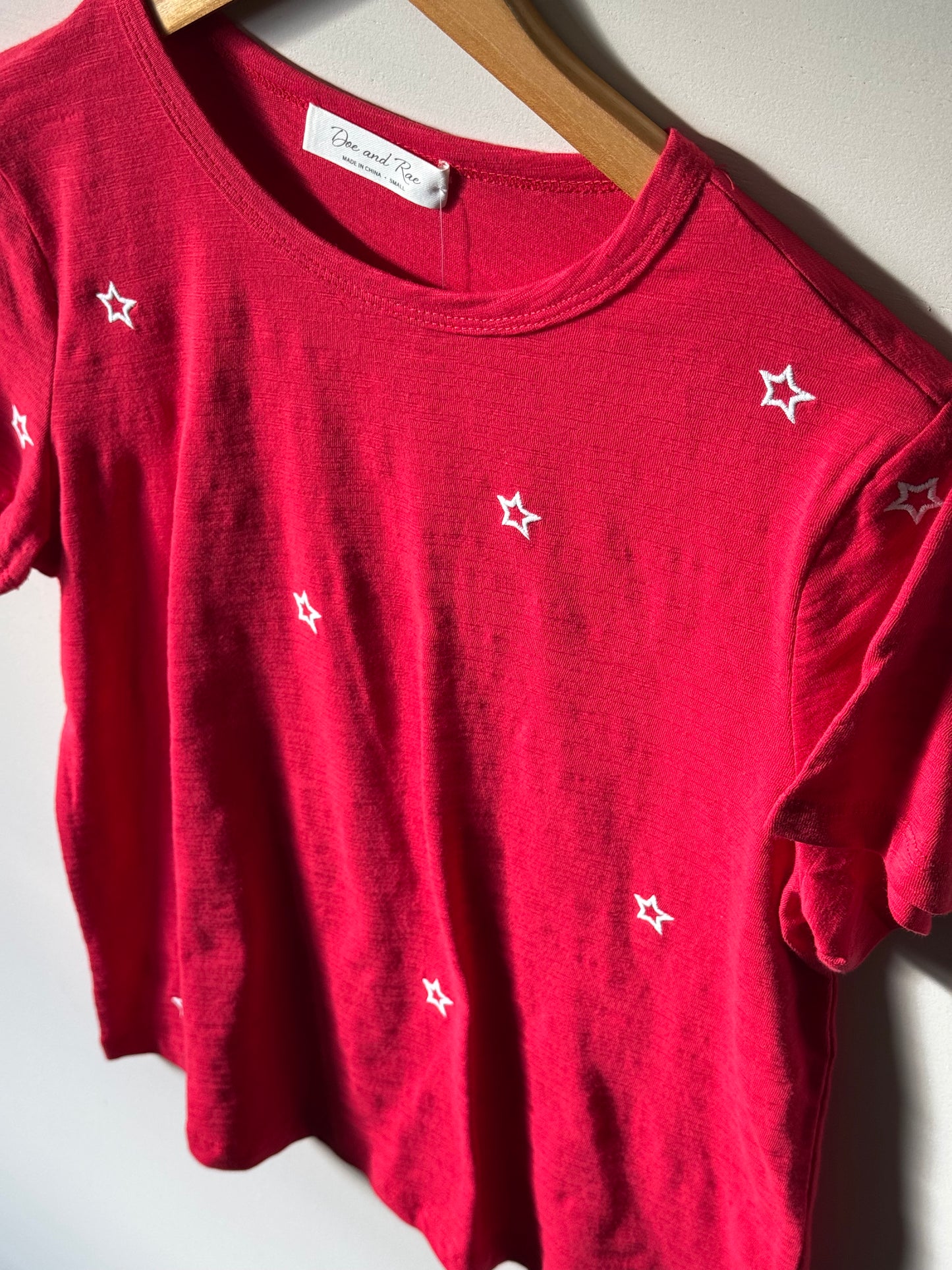 Doe and Rae - Red/White Star Embroidered Tee