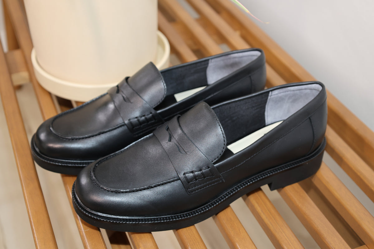 Tiggy Leather Loafers