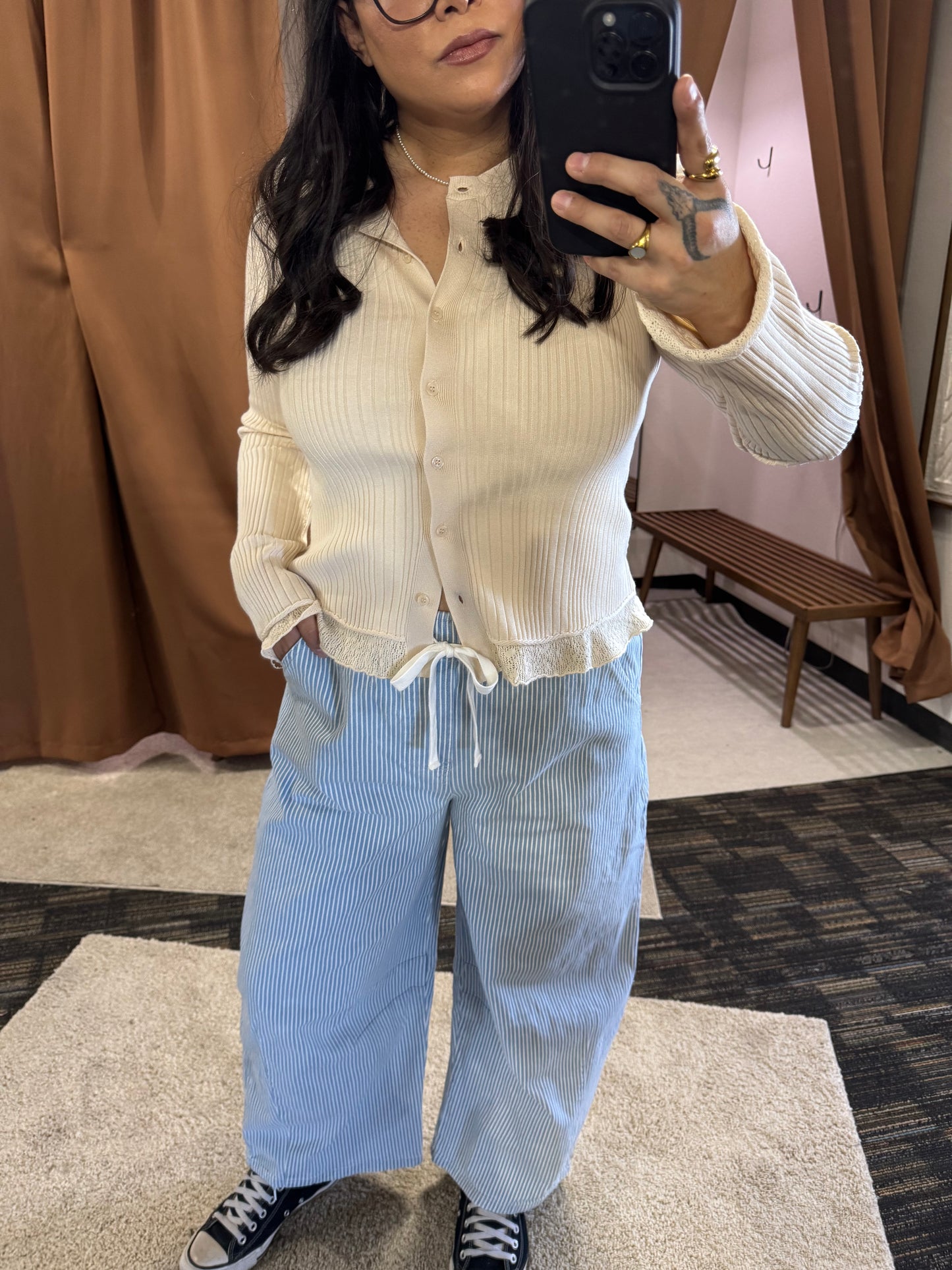 SKIES ARE BLUE light washed denim barrel pull on pant