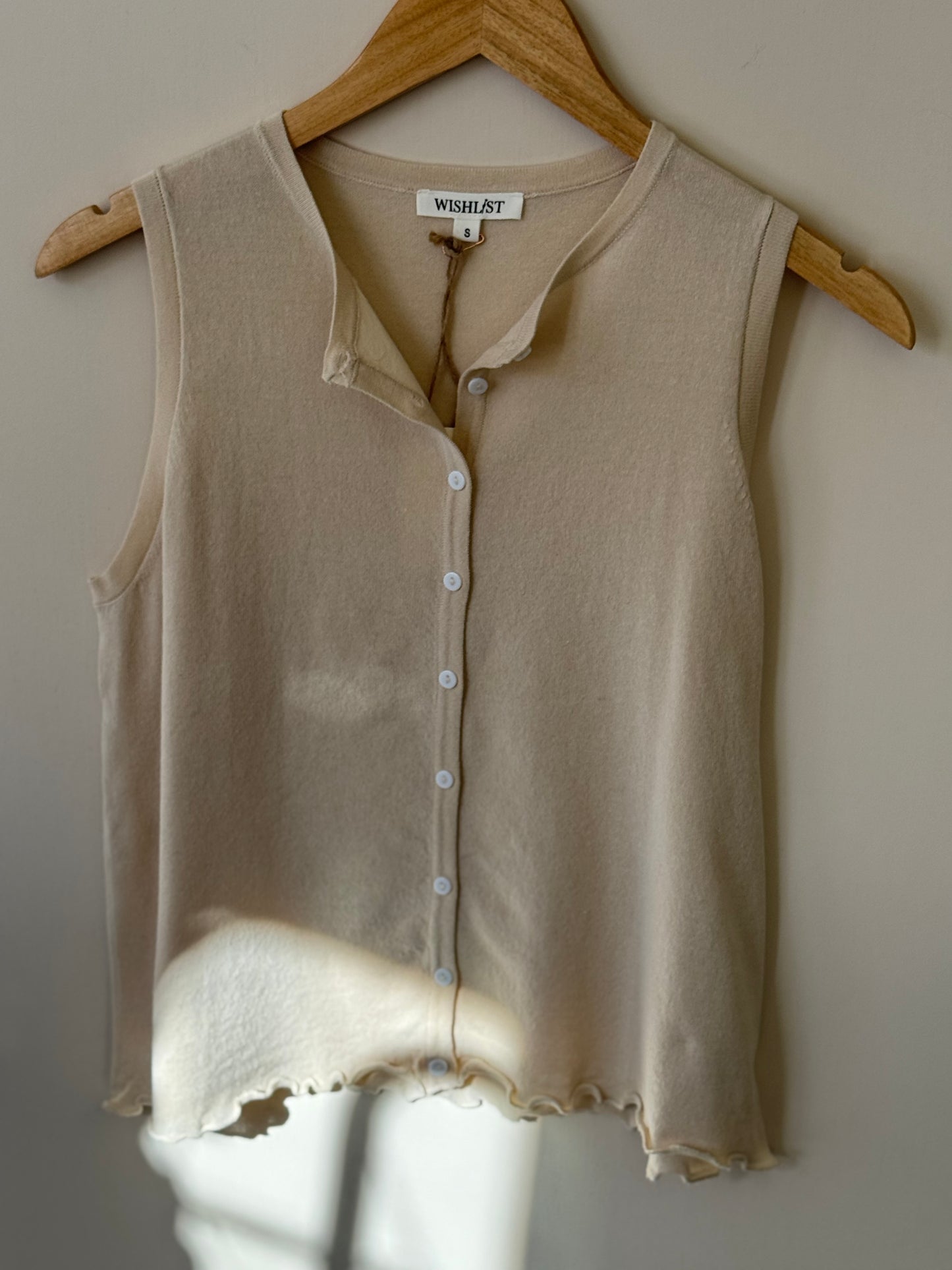 Wishlist - Frilly Hem Lightweight Button-up Tank