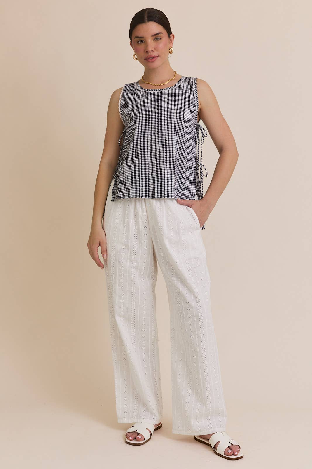 GILLI - ROUND NECK SLEEVELESS SIDE TIE GINGHAM TOP