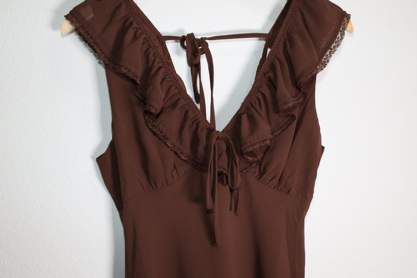 LE LIS Maxi ruffle collar tight fitting dress