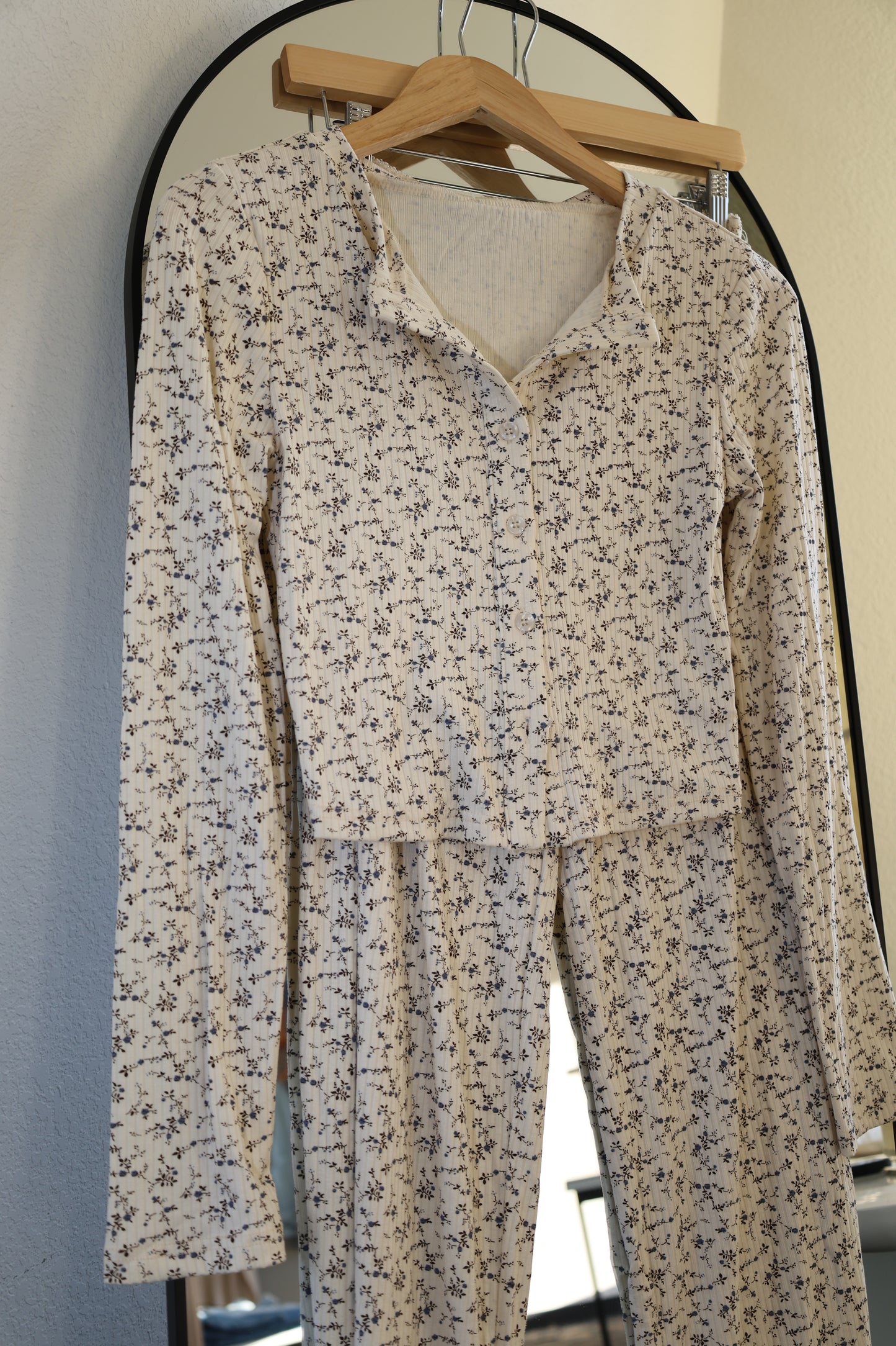 TICTOC - Lynn Floral Button-front Lounge Top