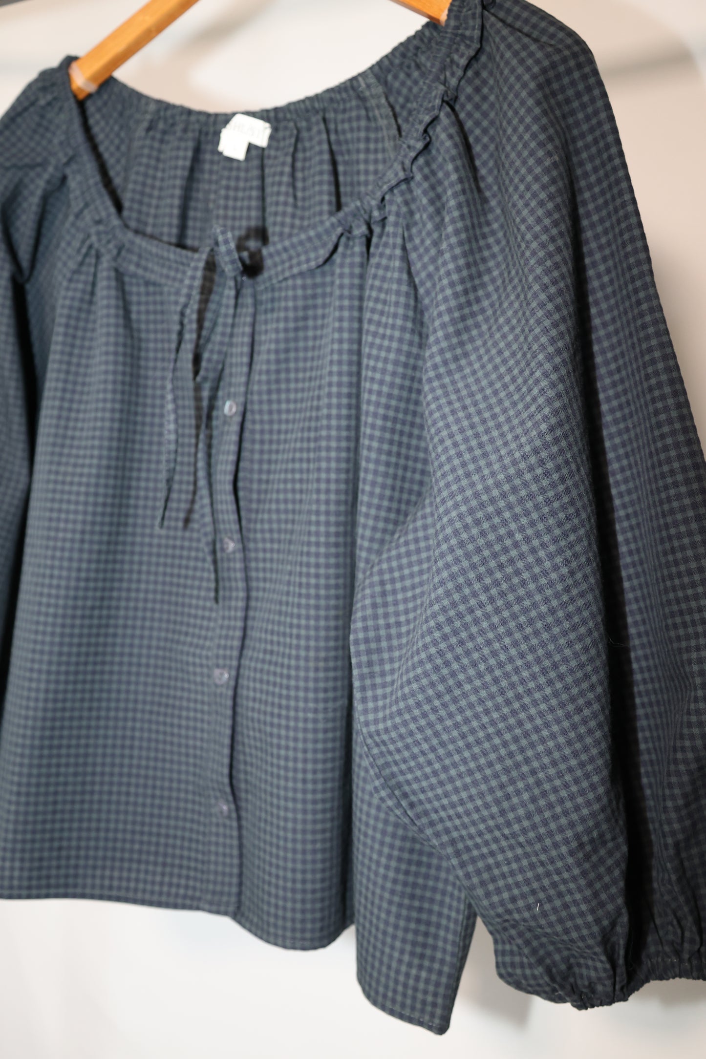 Wishlist - Navy Gingham Puffed Sleeve Blouse