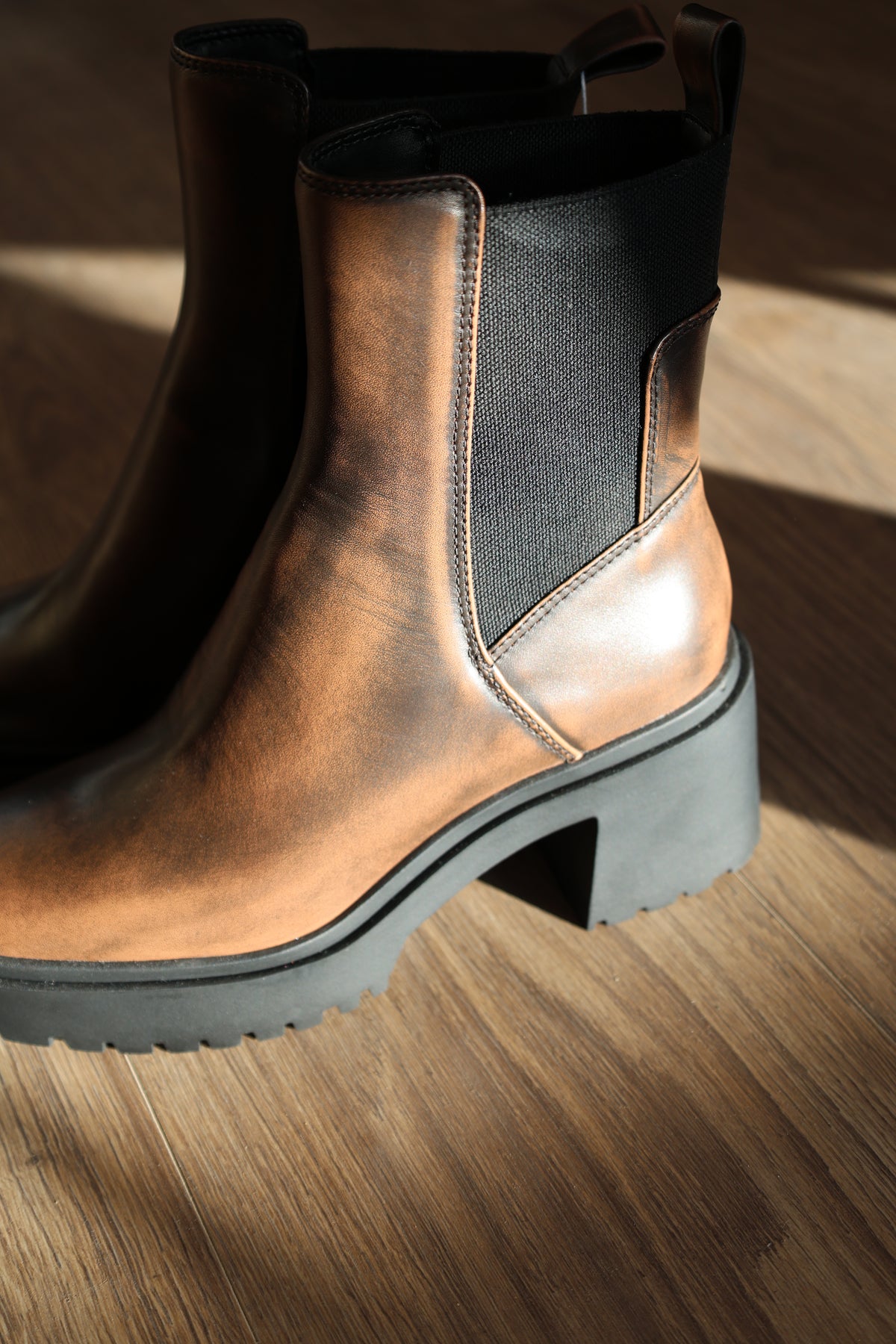 Grizzly H2O brown leather boots