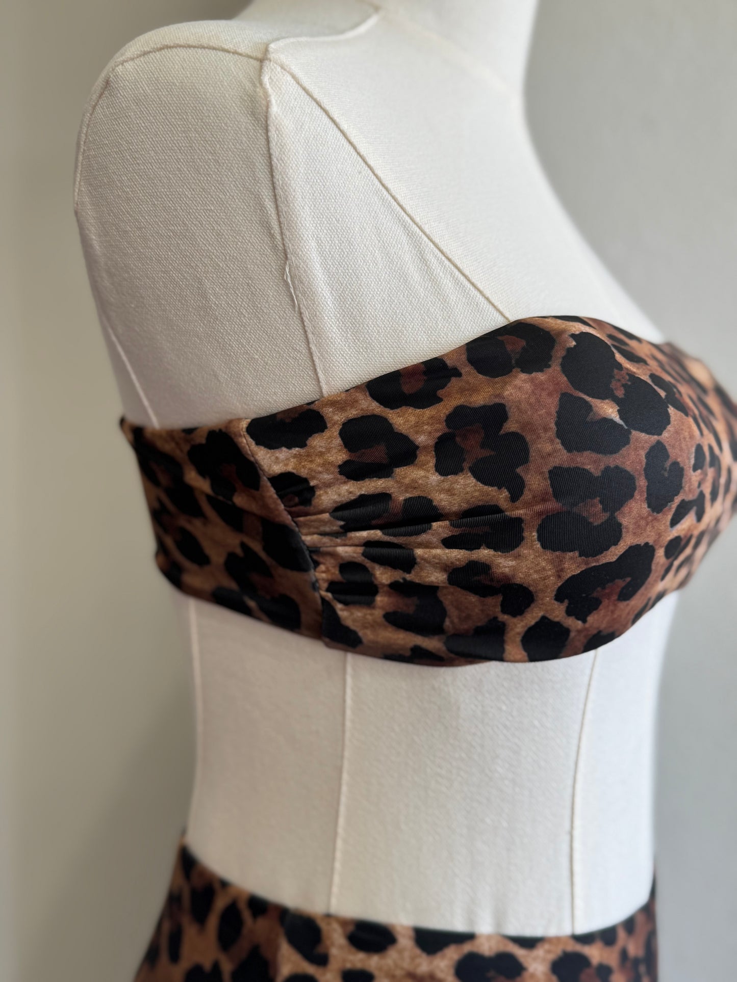 Envya - Hailey Cheetah Bandeau swim Bikini Top