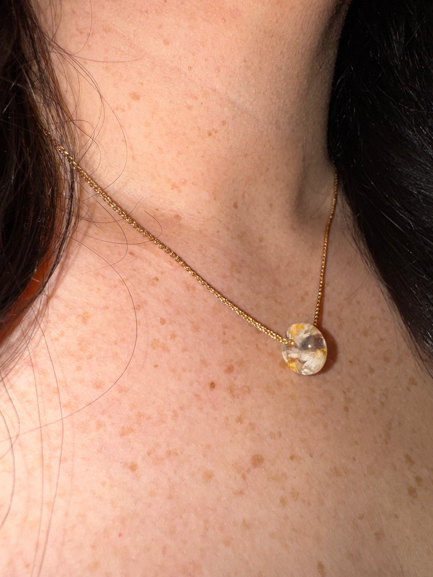 Sessori - Pressed Flower Glass Rondelle Necklace