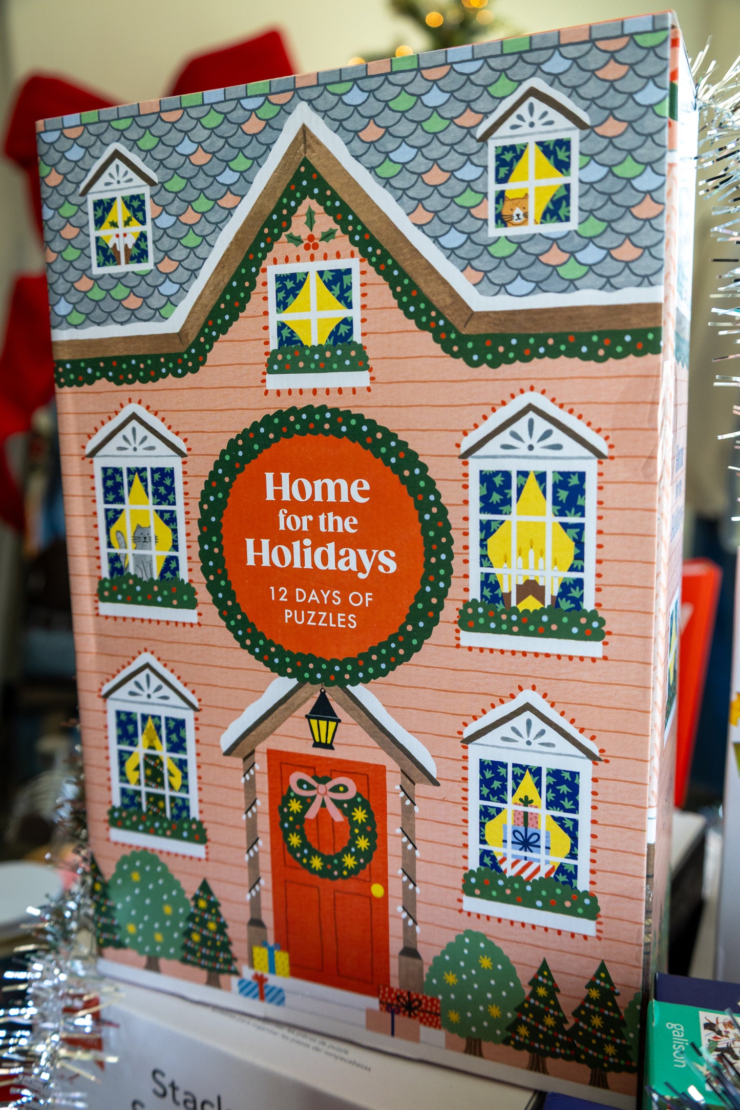 Chronicle Books - Home for the Holidays 500 Piece Advent Puzzle Calendar