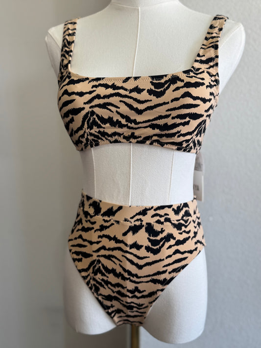 Envya - Olya Square Neck swim Bikini Top