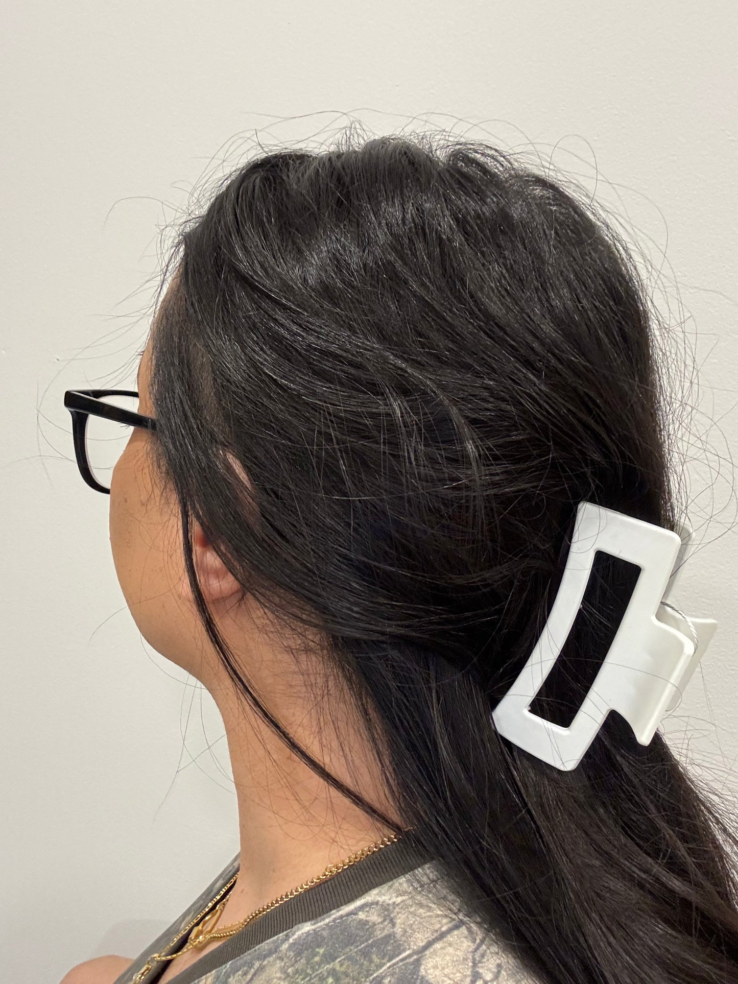 Classic hair claw clip