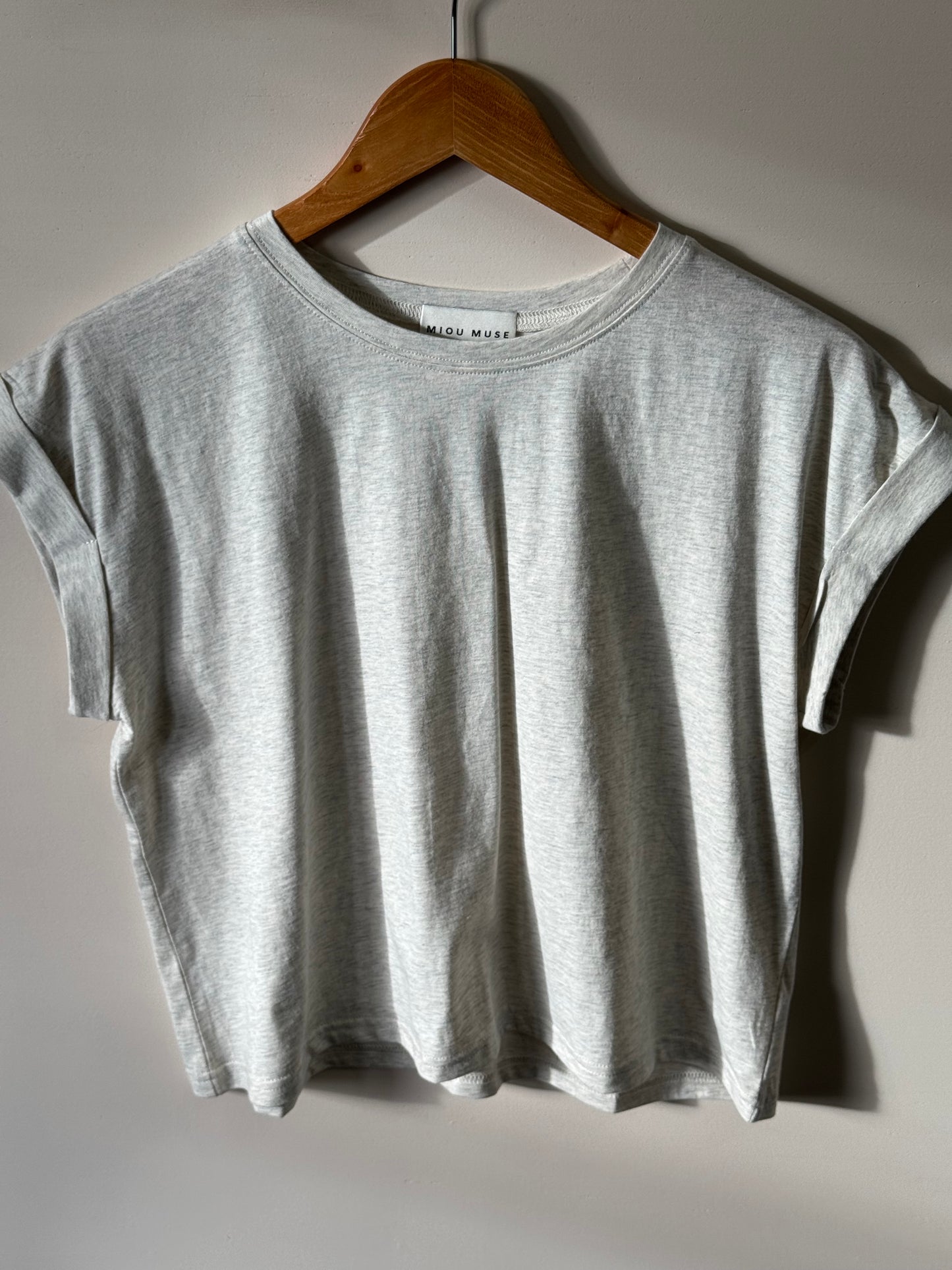 Miou Muse - Cuffed Sleeve Round-neck Tee