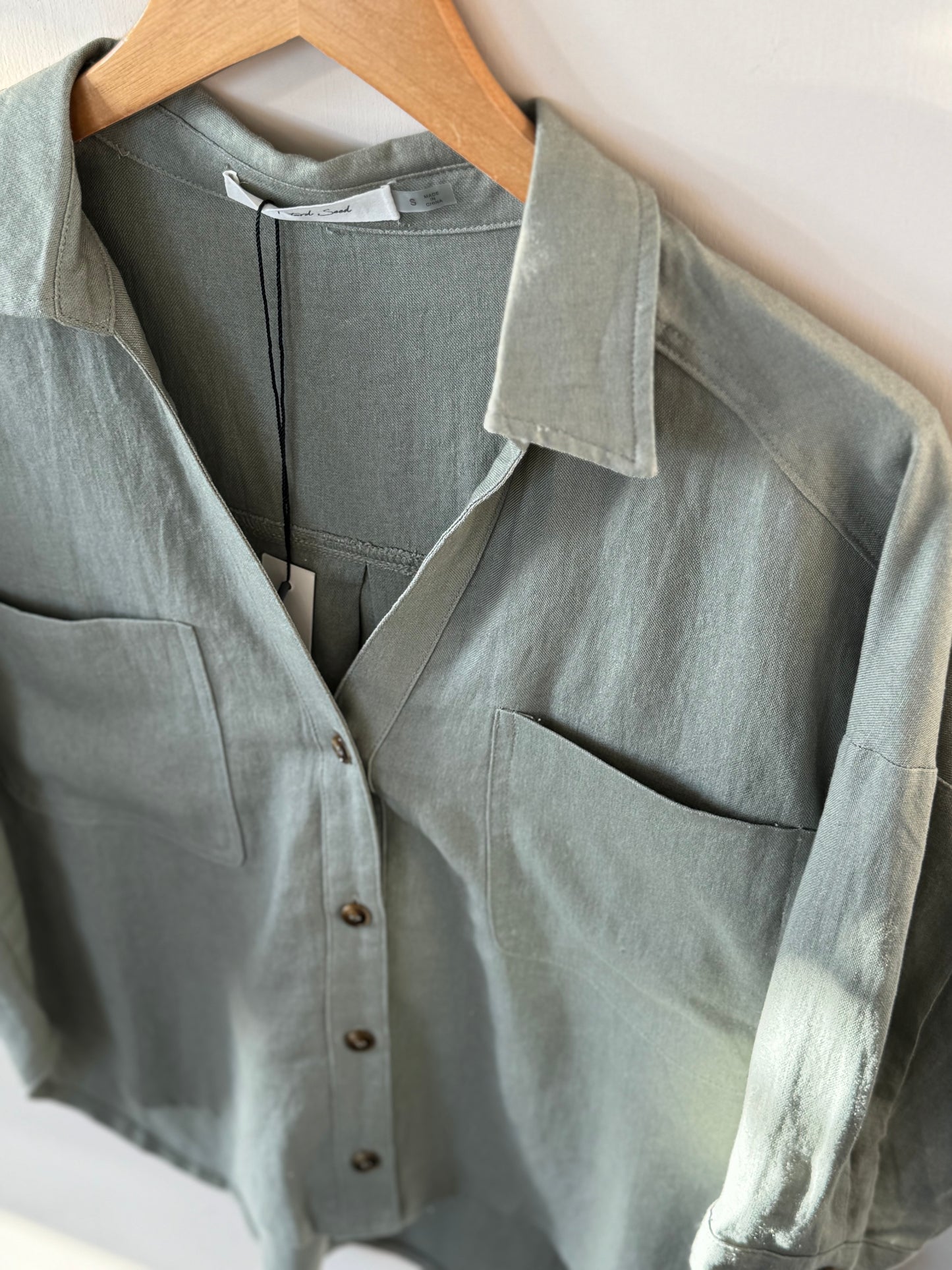Mustard Seed - Olive Short Sleeve Cropped Button-front Top