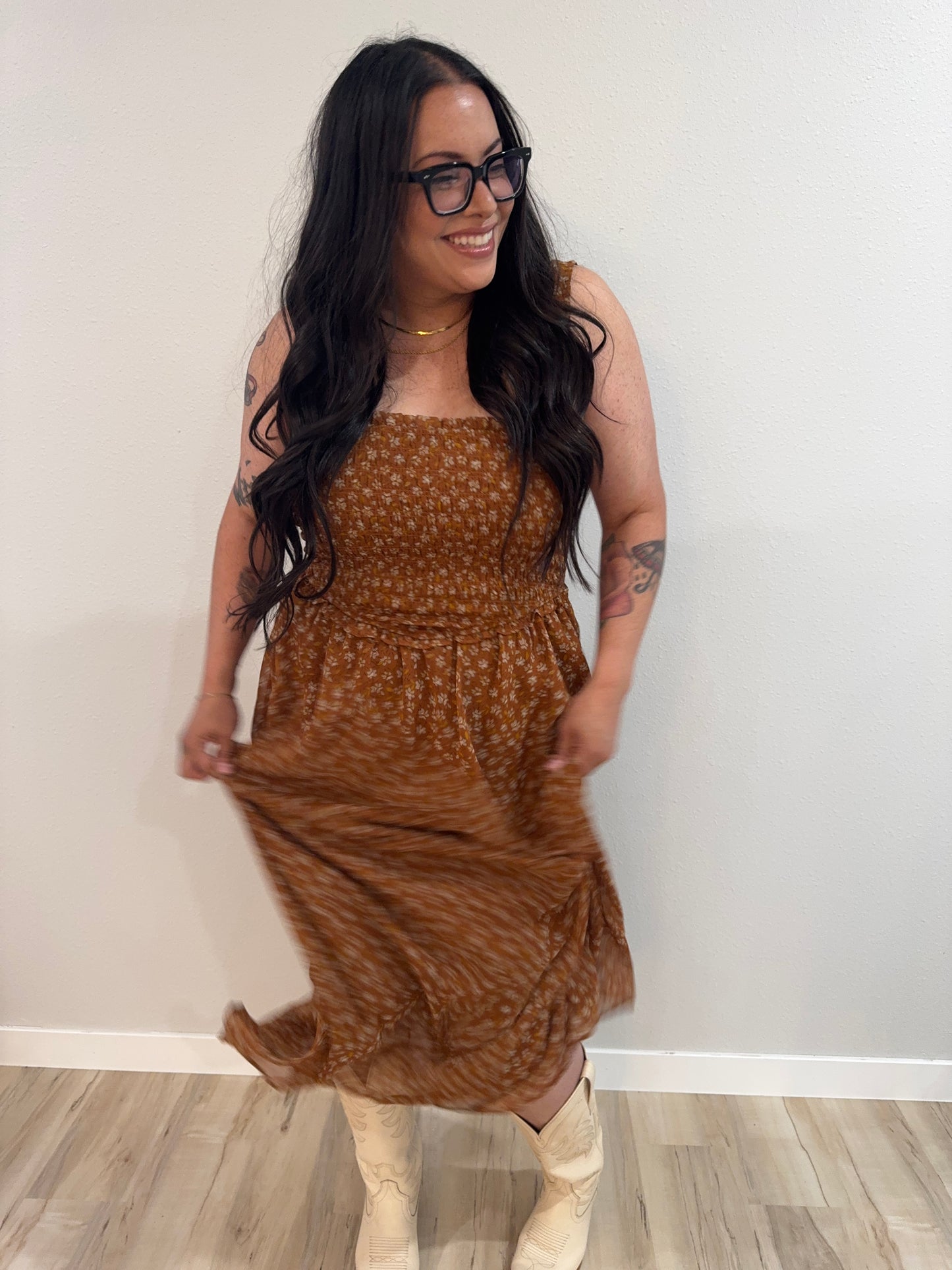 Be Cool - FLORAL PRINTED SMOCKE BODICE MIDI DRESS