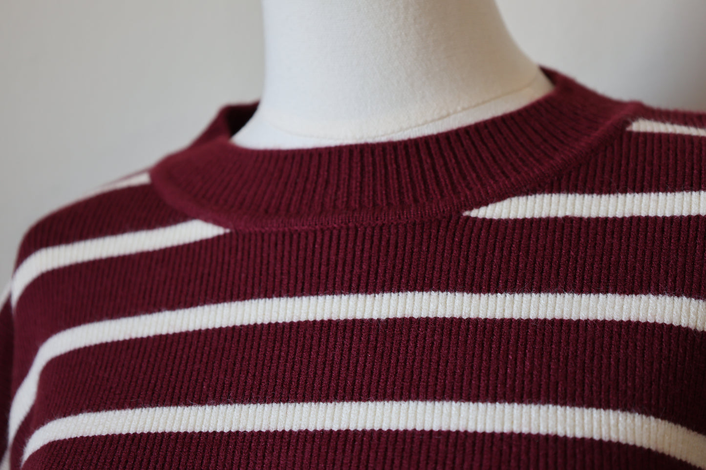 SKIES ARE BLUE Burgundy stripe sweater