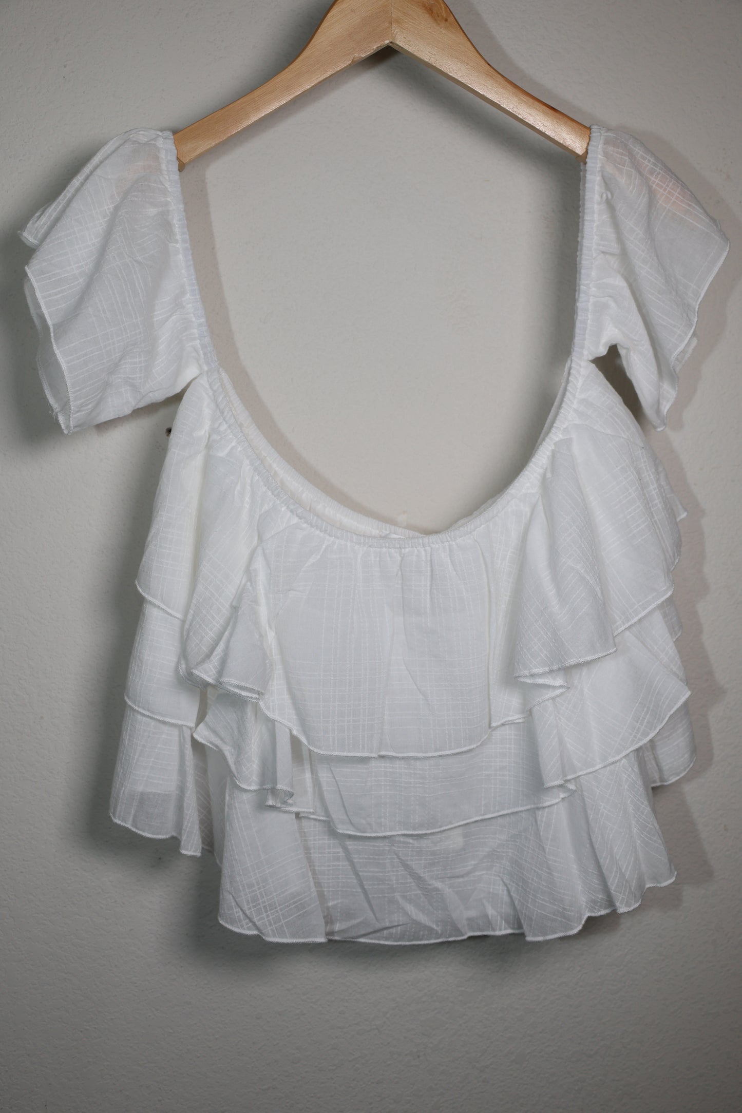 Bluivy - TEXTURED OFF-THE-SHOULDER TIERED CROP TOP