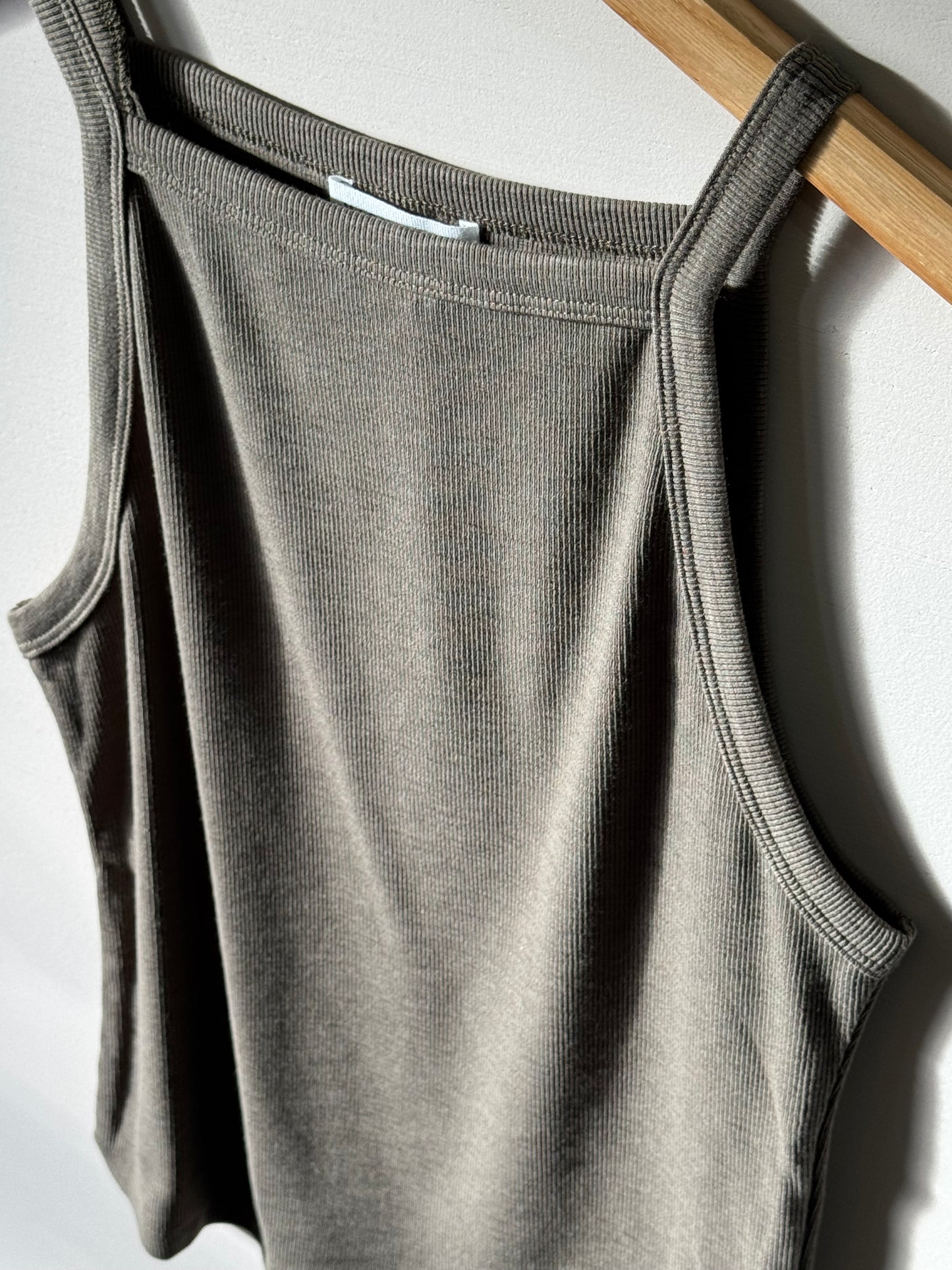 Miou Muse - Olive High-neck ribbed Tank