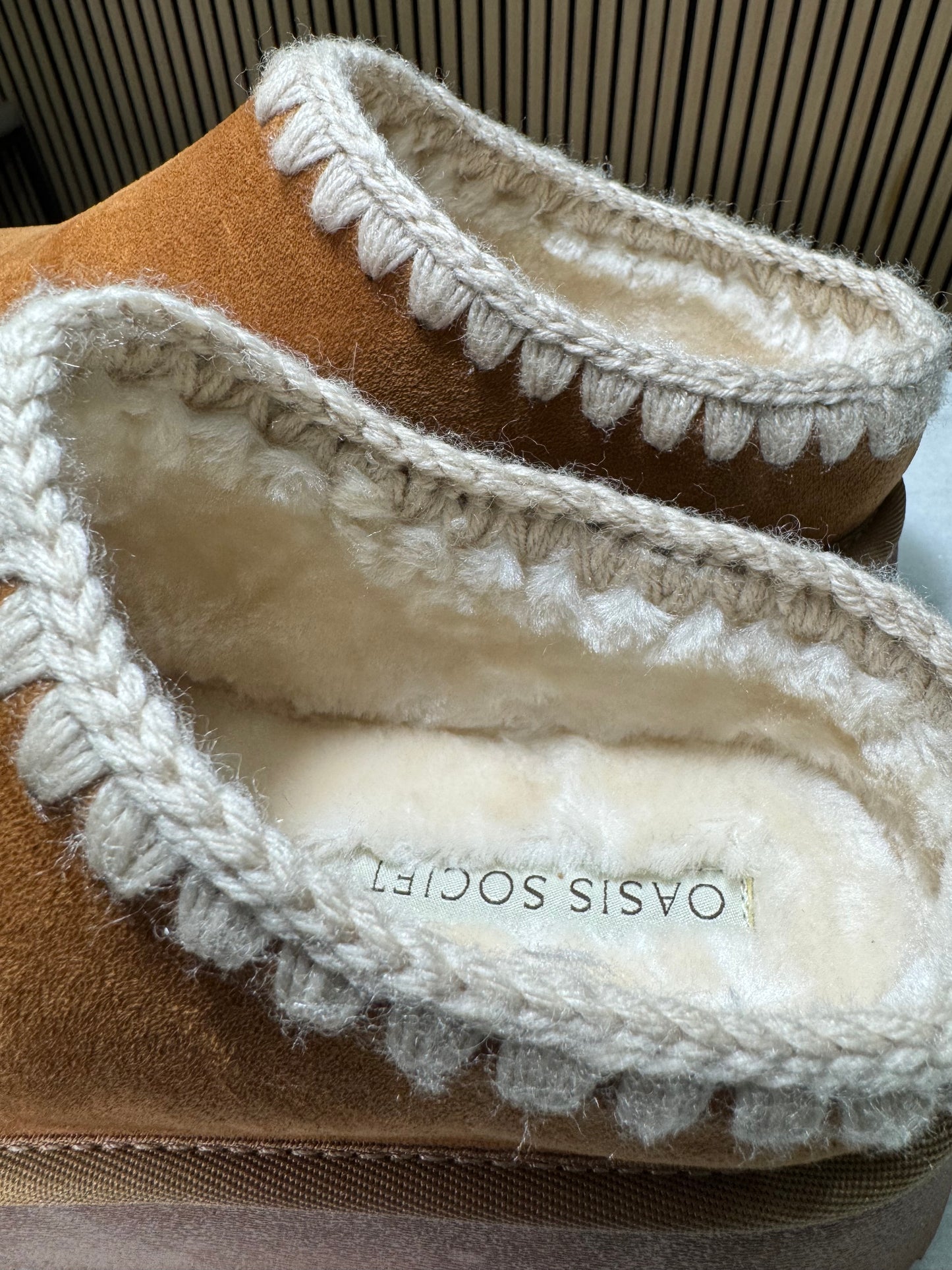 OASIS SOCIETY - The Brandi | Camel Platform Cozy Mule Slipper