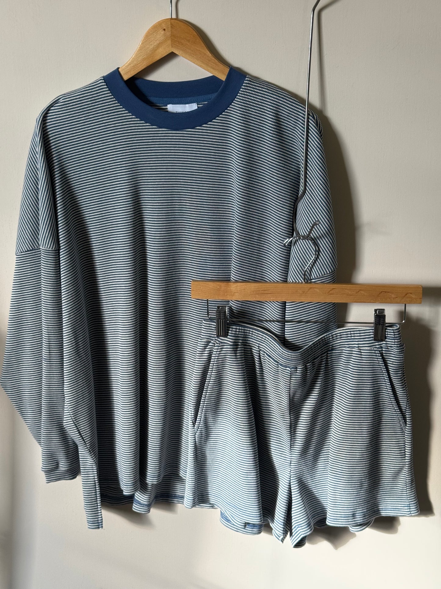 Things Between - Oversized Blue/White Striped Ribbed Long Sleeve Top