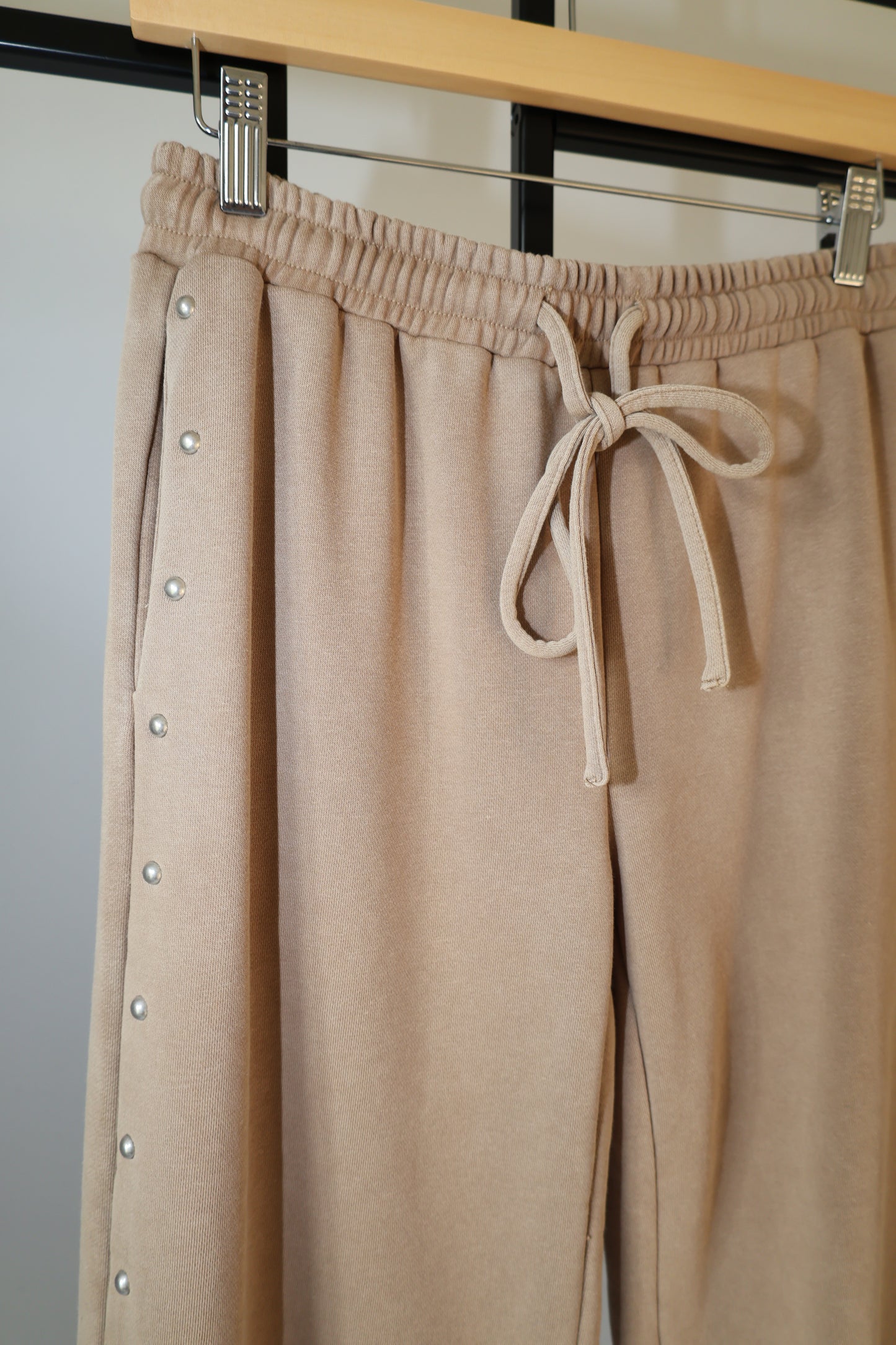 Le Lis - Beige Washed Effect Studded Sweatpants