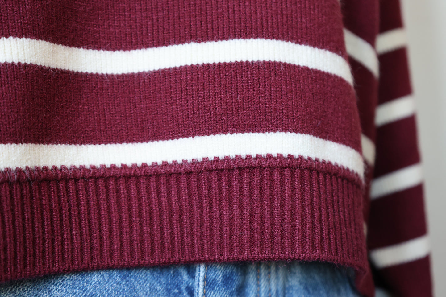 SKIES ARE BLUE Burgundy stripe sweater