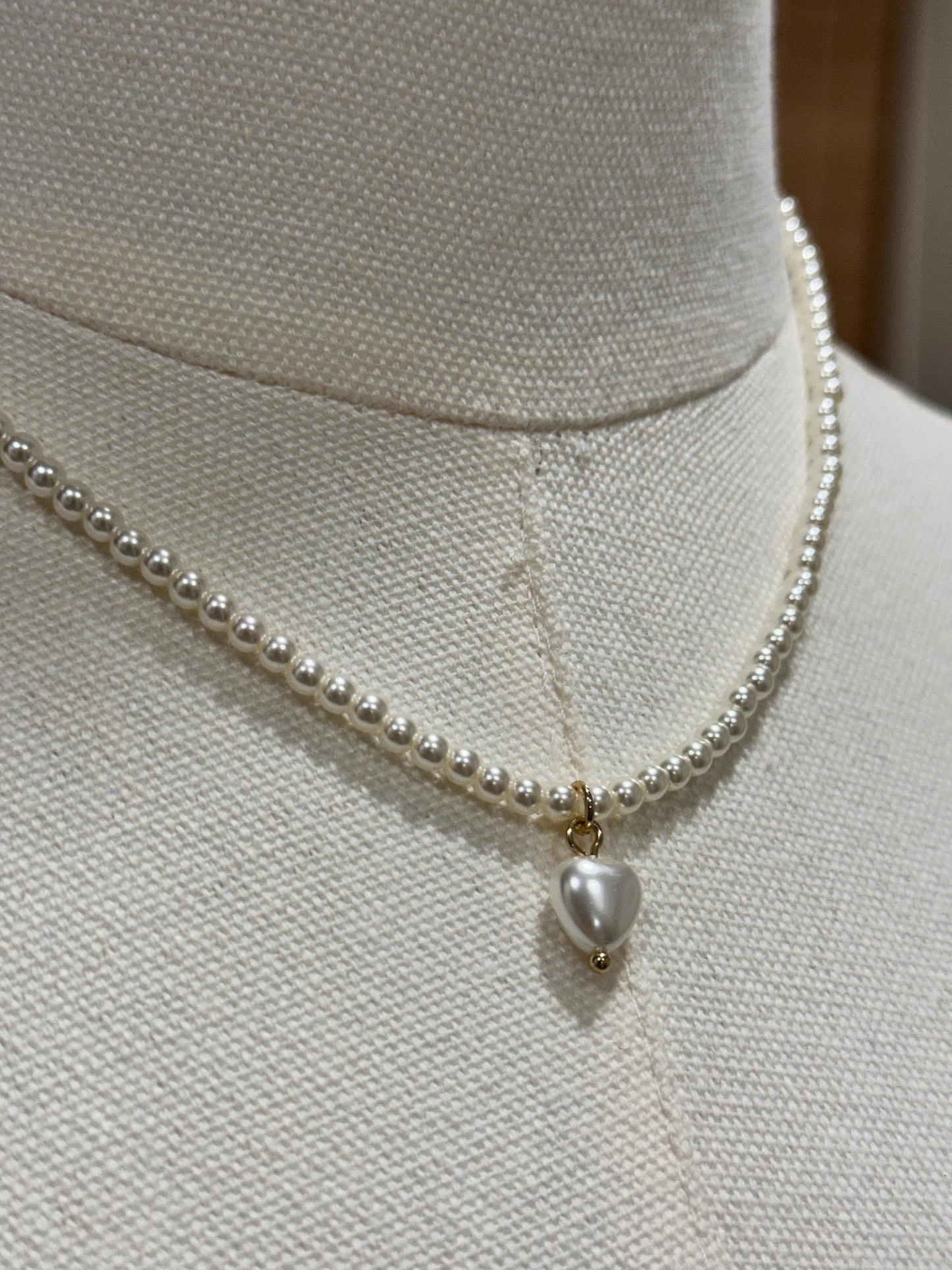 The Perfect little pearl necklace