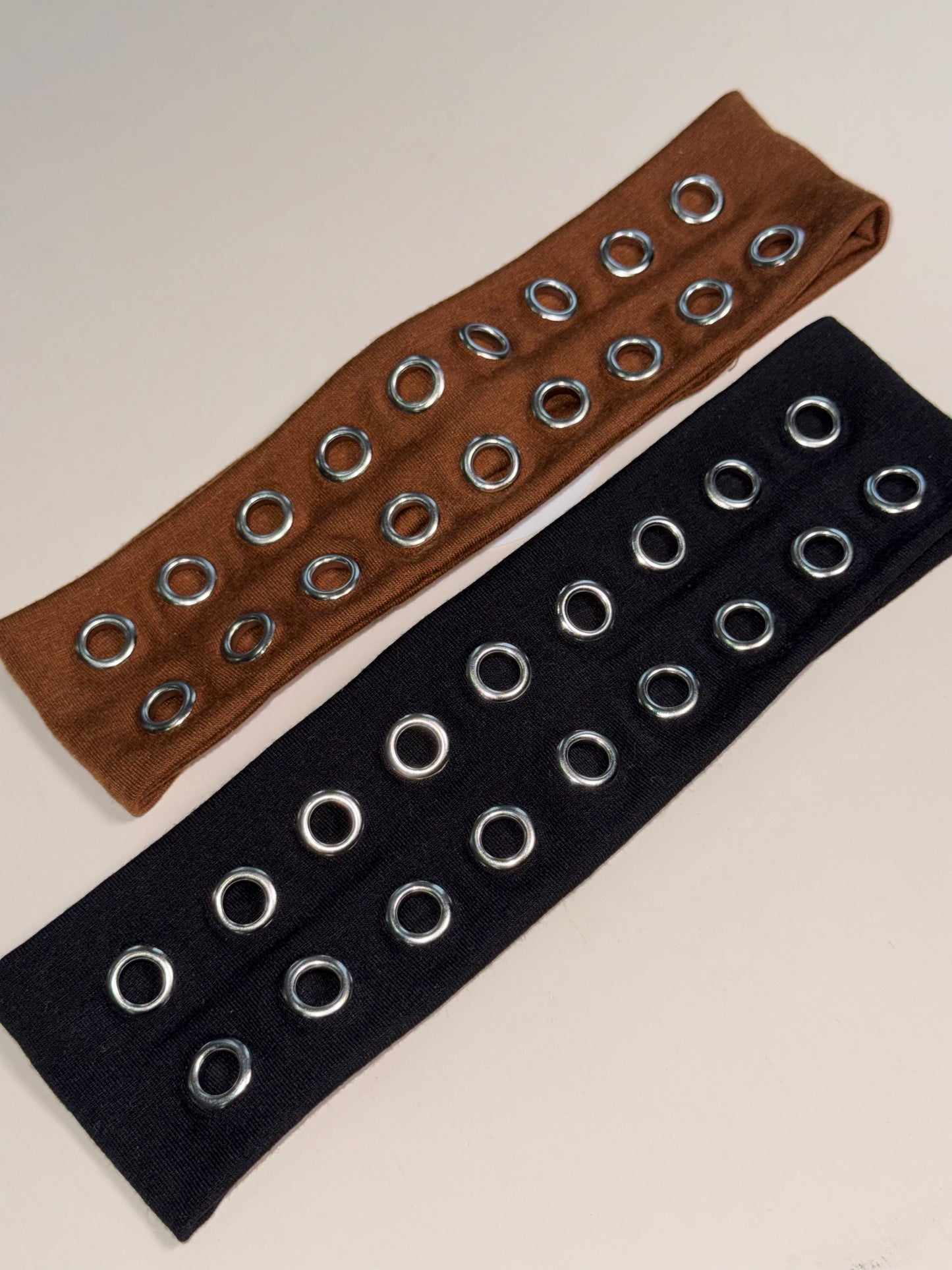 ACCITY - Elastic Headband w/ Metal Eyelet Detail