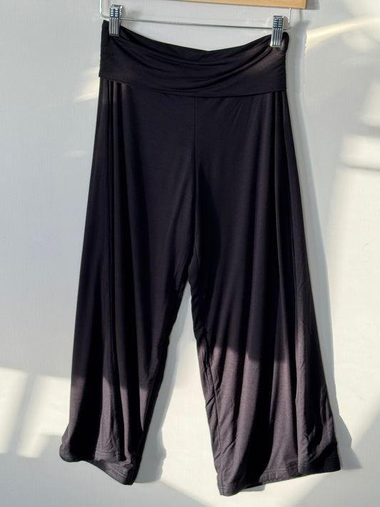 TicToc - Sora Fold Over Low-rise Wide Leg Capri Leggings