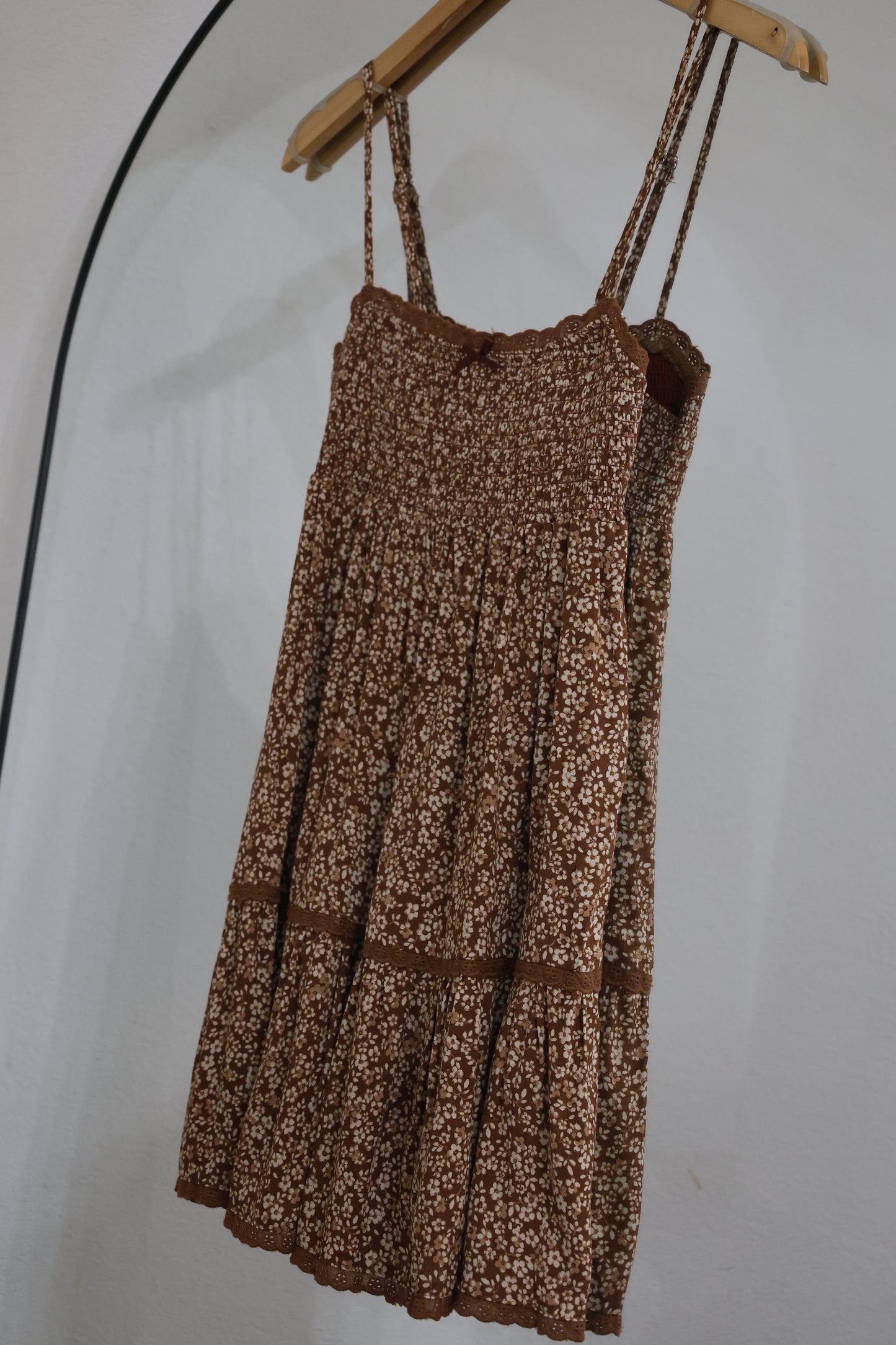 Sky to Moon - BROWN DITSY FLORAL SMOCKED BUST LACE MINI DRESS The Point Sky to Moon - BROWN DITSY FLORAL SMOCKED BUST LACE MINI DRESS The Point