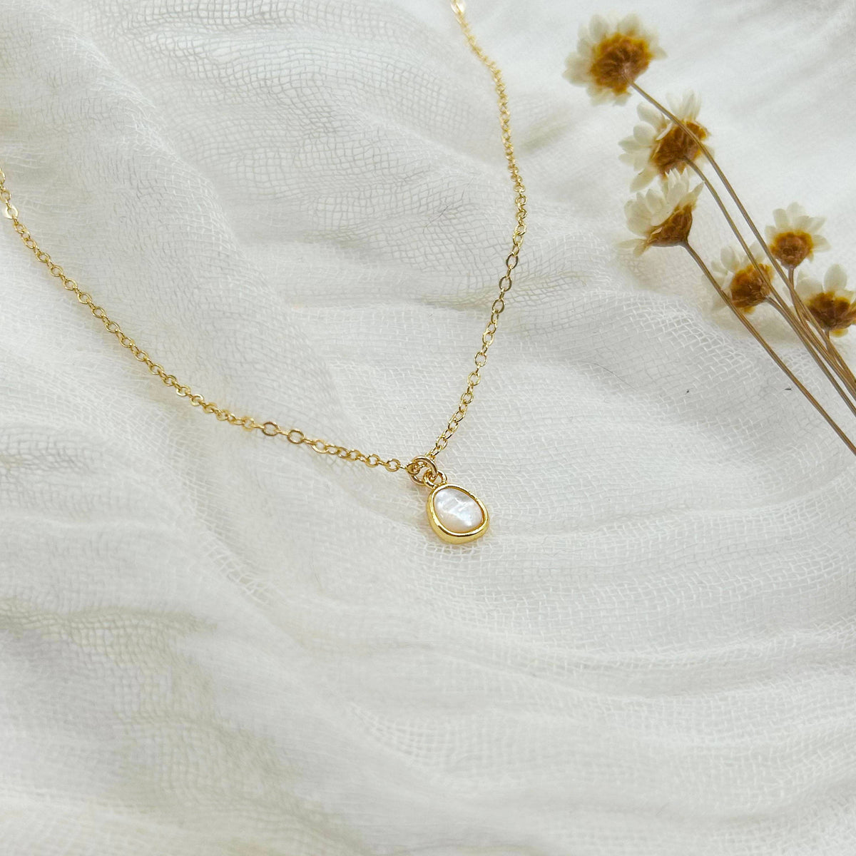 KARA | TOZER - Mini Mother-of-Pearl Necklace