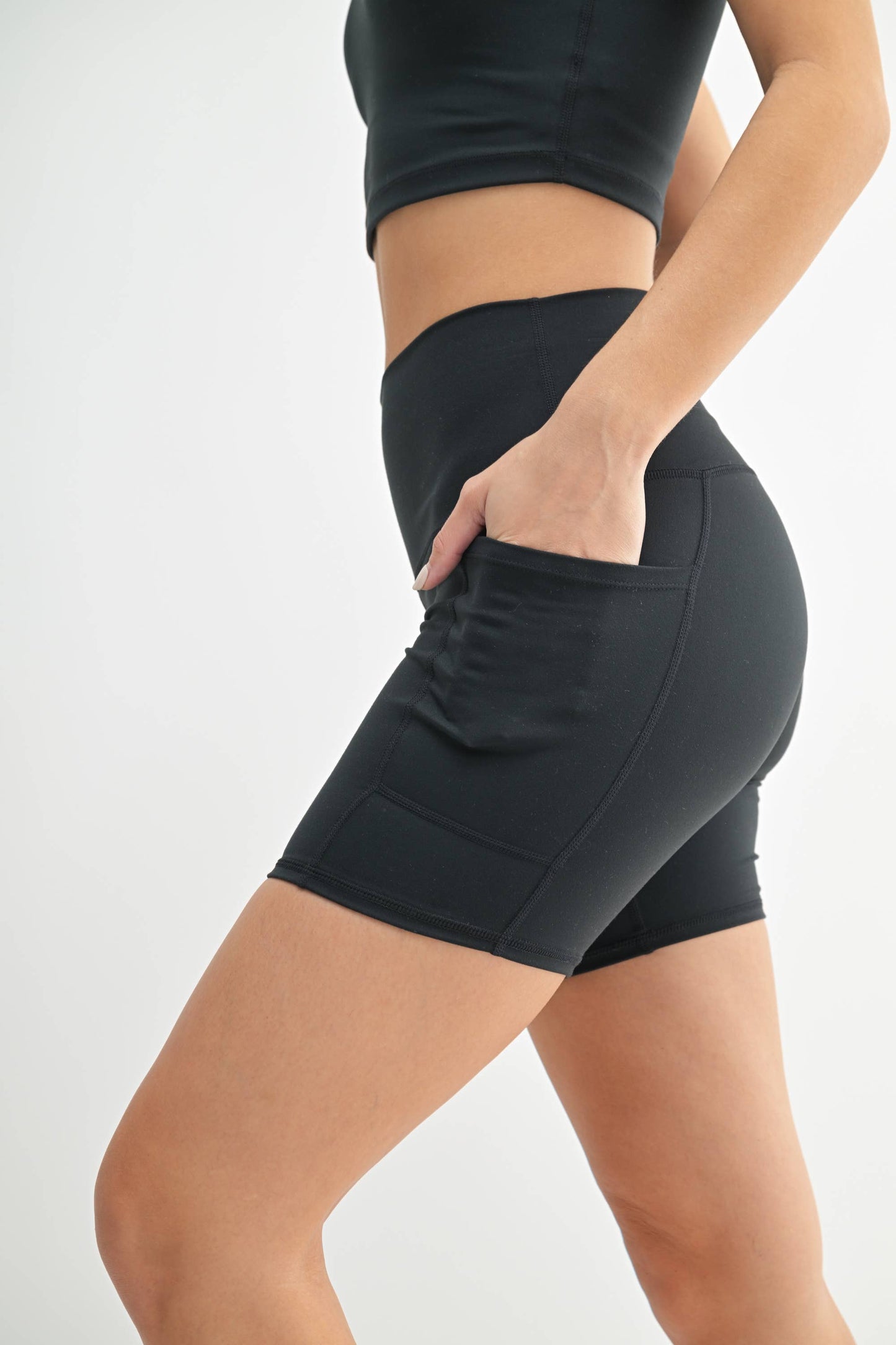 Mono B - Venice Cloud Light Sculpt Biker Shorts