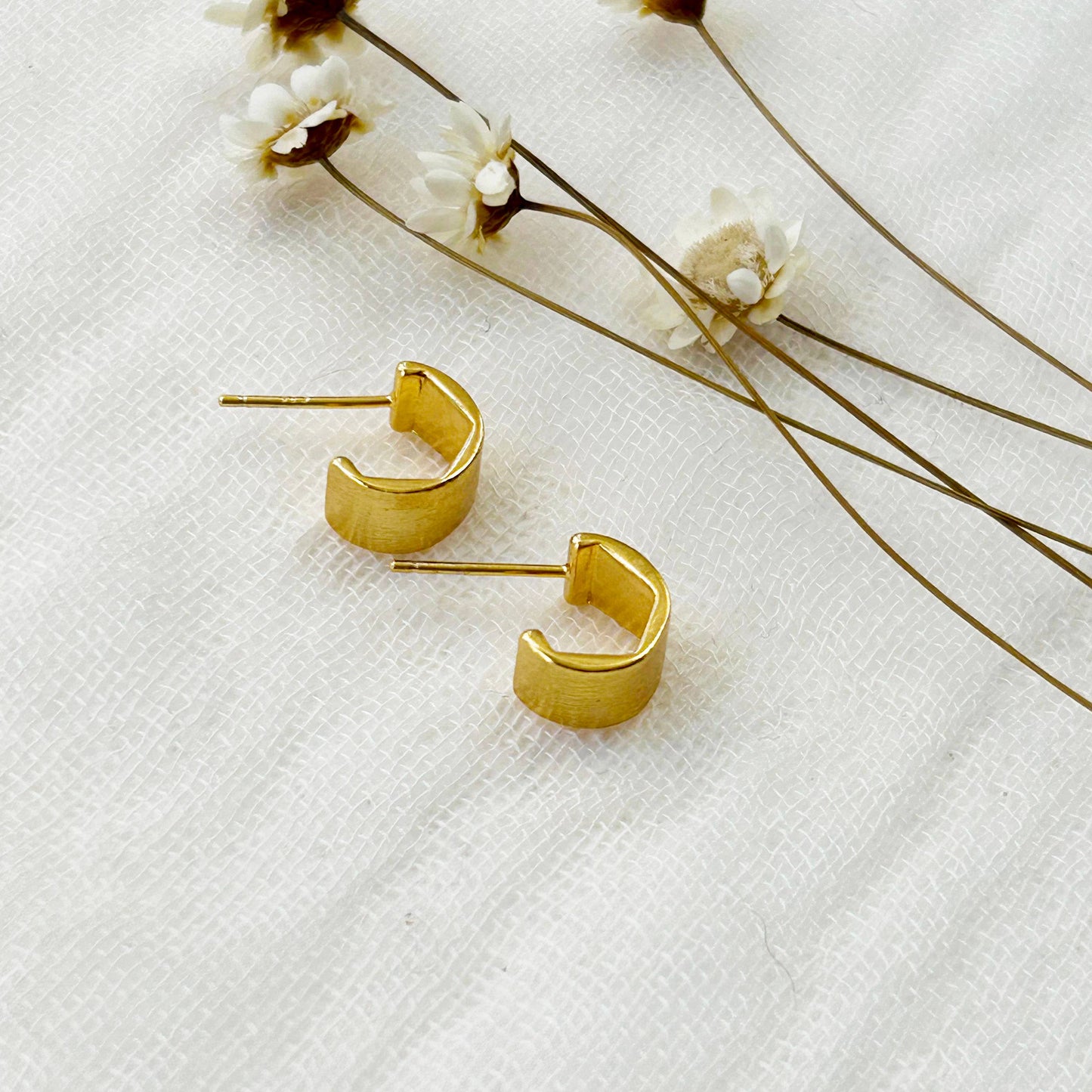 KARA | TOZER - Mini Gold Textured Half Hoops