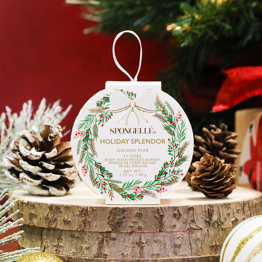 Spongellé | Christmas 2025 | Stocking Stuffers | Gifts - Holiday Splendor - Golden Pear Holiday Wreath Body Buffer 