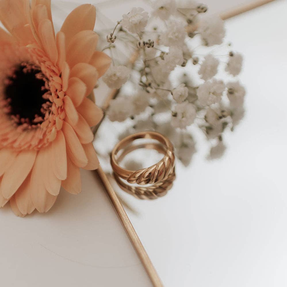 Mauve Jewelry Co. - Wren Twist Ring