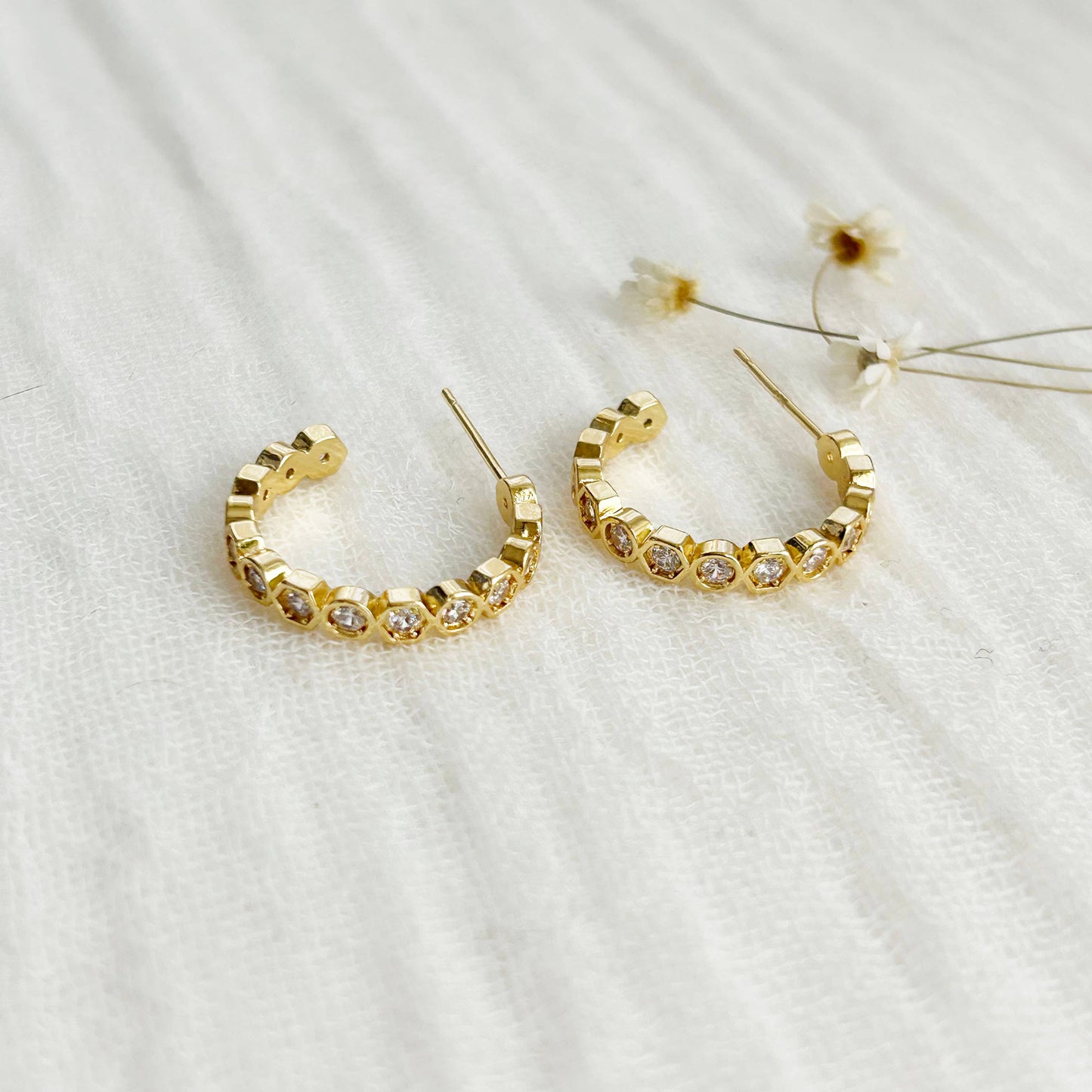 KARA | TOZER - Gold Geometric Crystal Hoops