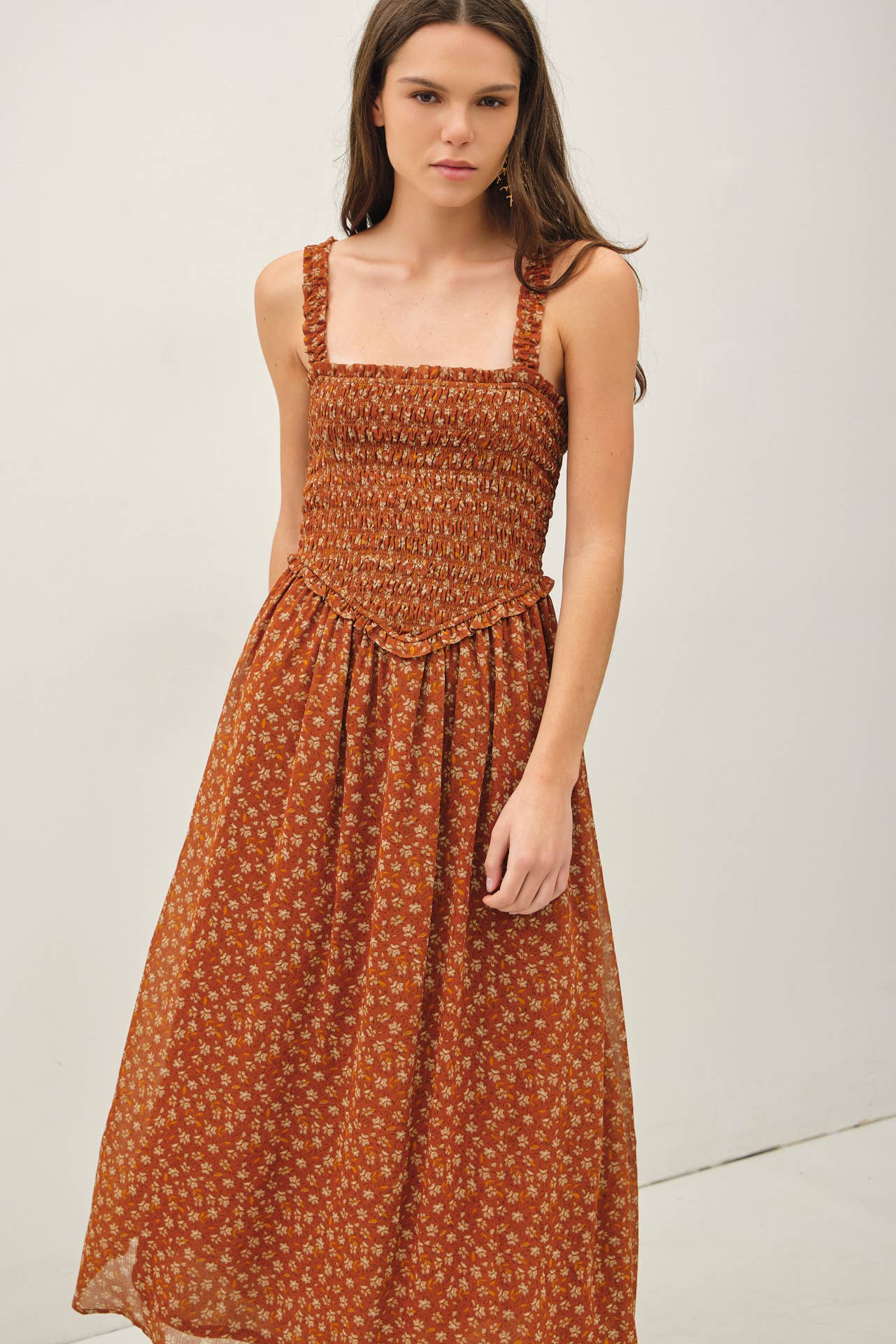 Be Cool - FLORAL PRINTED SMOCKE BODICE MIDI DRESS